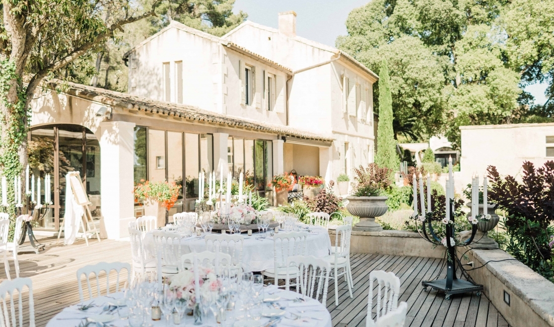 Intimate wedding in the Alpilles – Provence